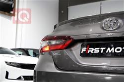 تۆیۆتا کامری